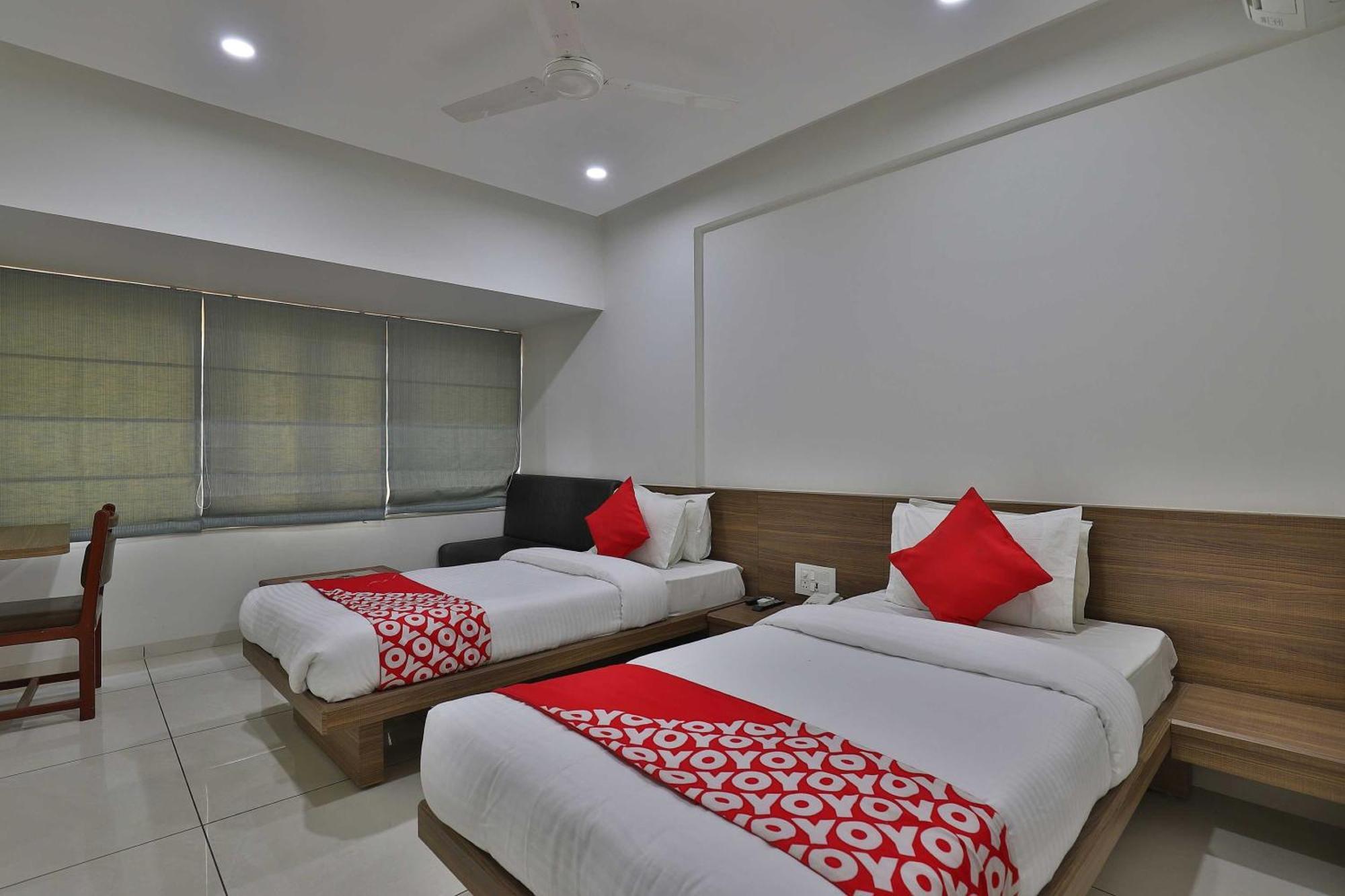 Hotel Collection O Panchsheel Vadodara Zewnętrze zdjęcie